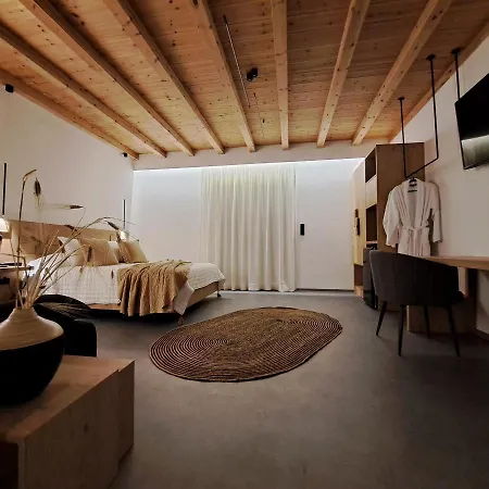 Nisaki & Elite Szálloda Ermúpoli