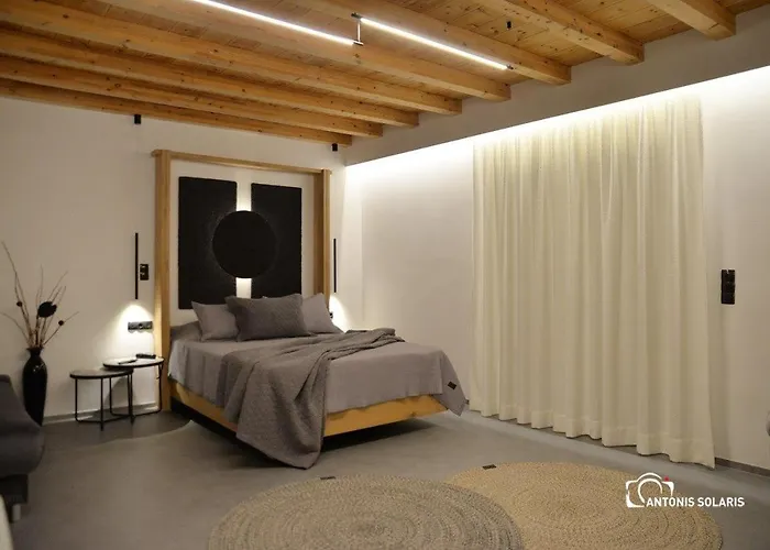 Hotel Nisaki & Elite