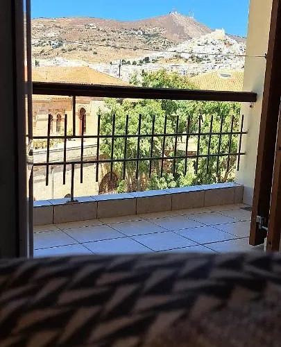 Nisaki & Elite Hotel