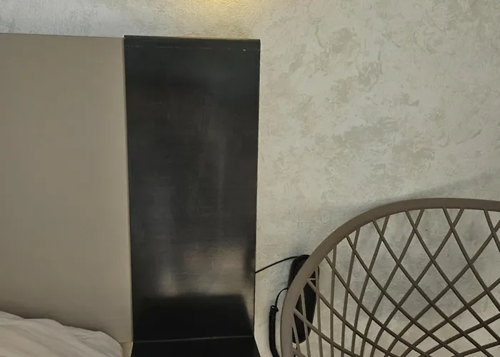 Nisaki & Elite Hotel