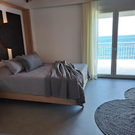 Nisaki & Elite Ermoupoli