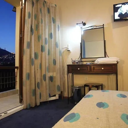 Nisaki & Elite Otel 3*