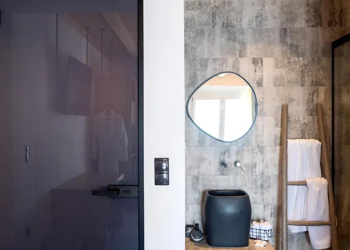 Szálloda Nisaki & Elite 3*