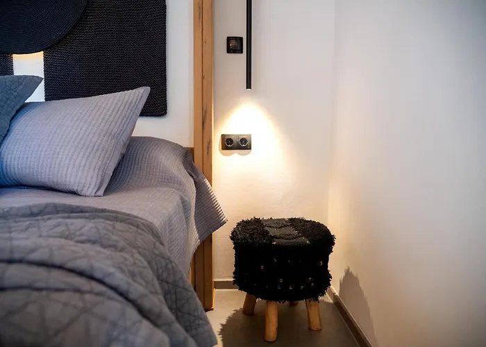 Nisaki & Elite Szálloda 3*